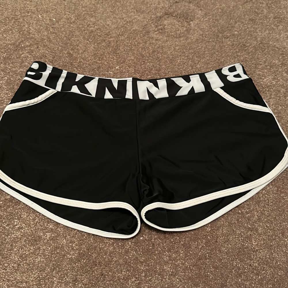 Mini shorts